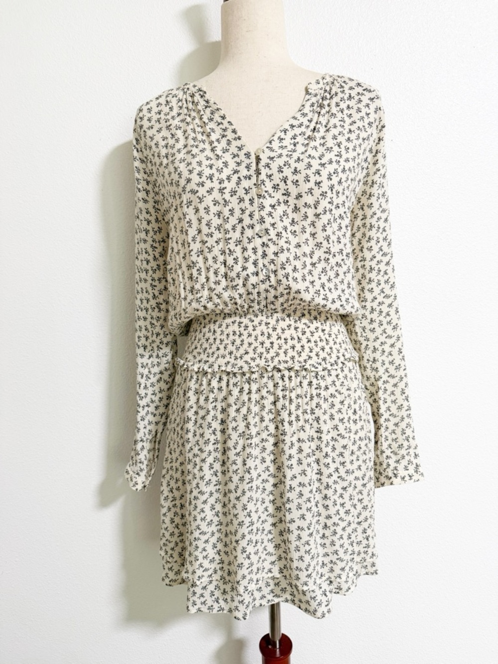 Rails Jasmine Ditsy Floral Smocked Waist Layered Mini Dress - Picture 3 of 15
